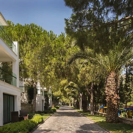 Voyage Otel