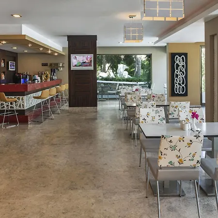 Otel Voyage 5*