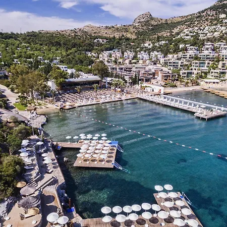 Voyage Hotel Göltürkbükü