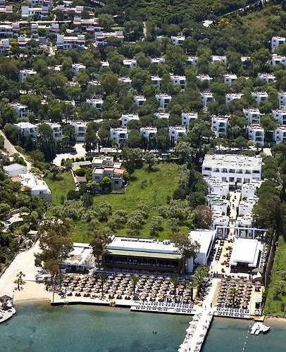 Voyage Hotel 5*