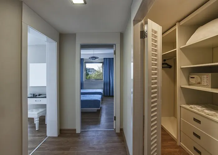 Voyage Hotel 5*