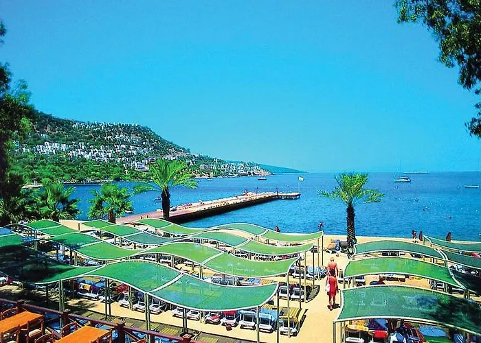 Voyage Hotel Golturkbuku
